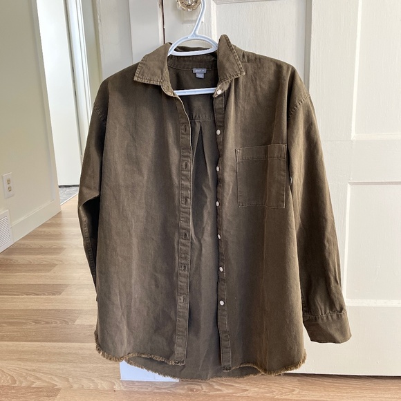 Aerie button up frayed edges - khaki green - Picture 1 of 1